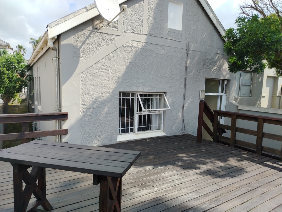 2 Bedroom Property for Sale in Quigney Eastern Cape